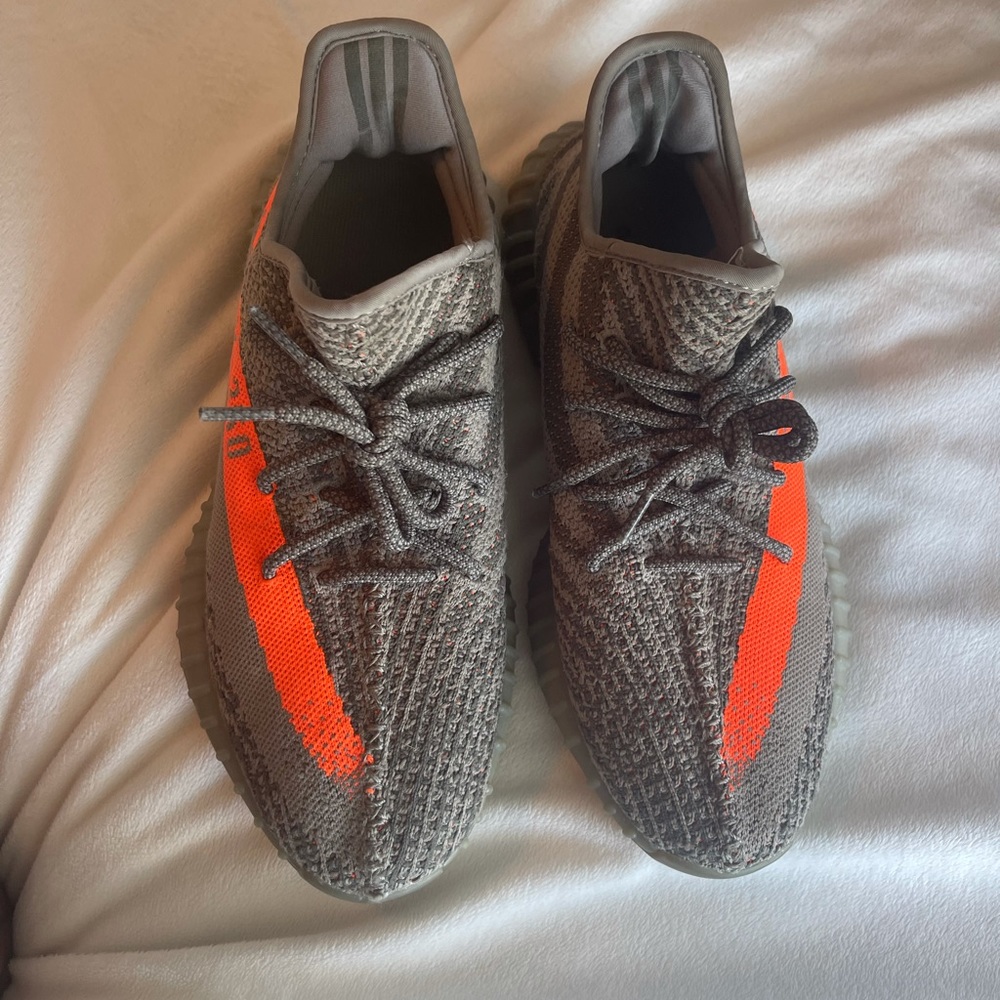 Yeezy beluga 10.5